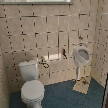 Tyska Hostel *